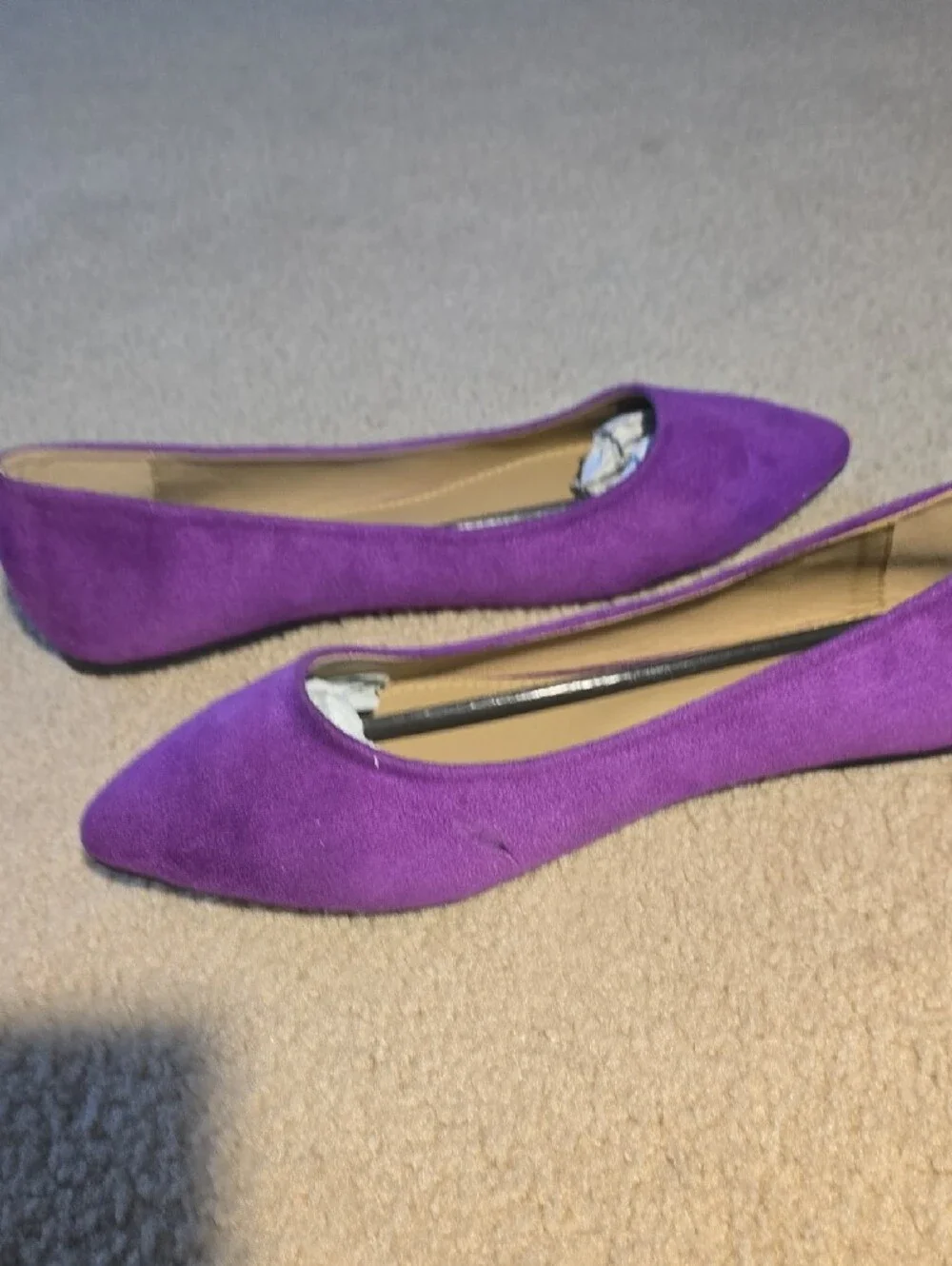 Ollio Women's Pointed Toe Flats in Purple Suede